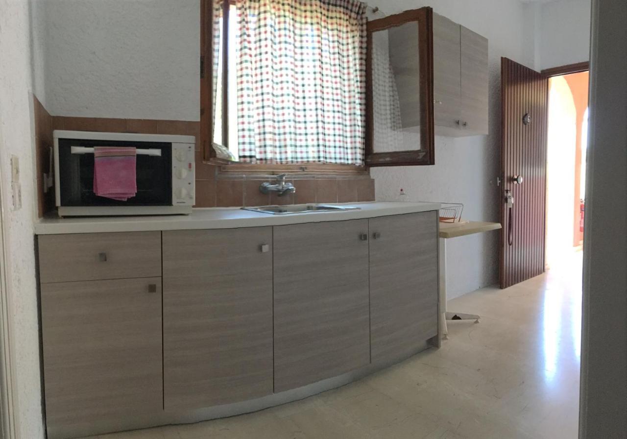Green Corner Villas Gouvia Bagian luar foto